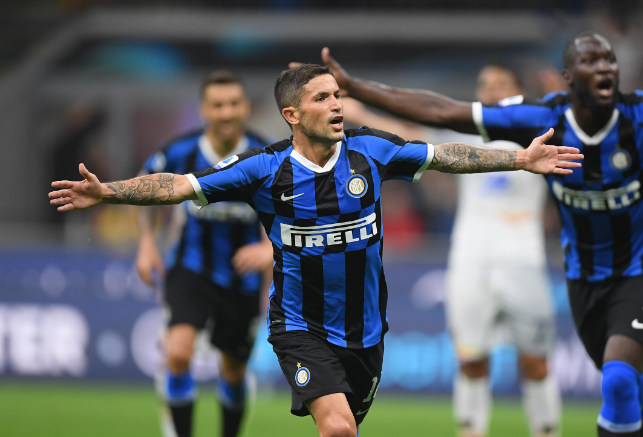 米体：卡利亚里门将卡普里莱受到了多家豪门俱乐部青睐（米体：多家豪门追逐卡利亚里门将卡普里莱）