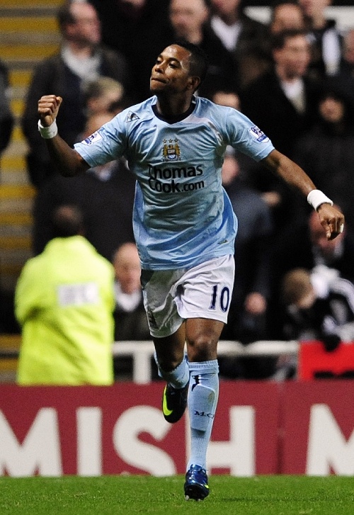 英超-水晶宫1-2曼联：你不看好他时，他雄起｜前瞻（英超前瞻：水晶宫1-2曼联，越不被看好越能爆发）