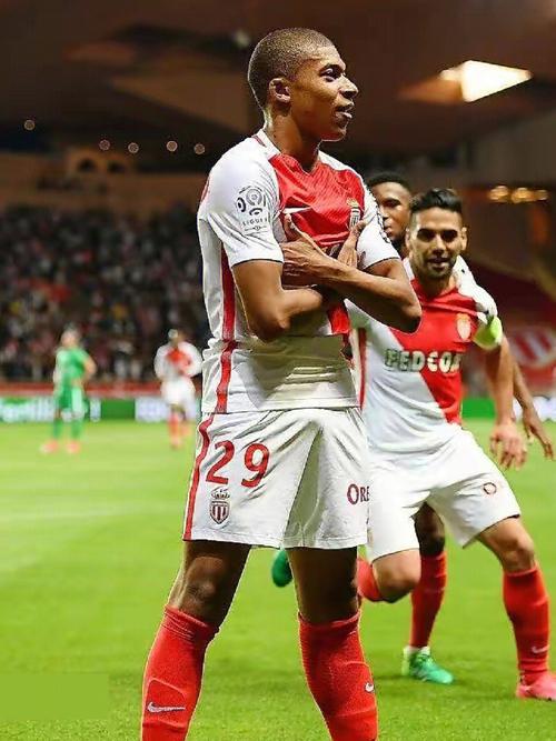 萨索洛vs比萨：马蒂奇、贝拉尔迪首发，恩佐拉、埃贝彻尔出战（萨索洛战比萨：马蒂奇、贝拉尔迪先发，恩佐拉与埃贝彻尔出场）