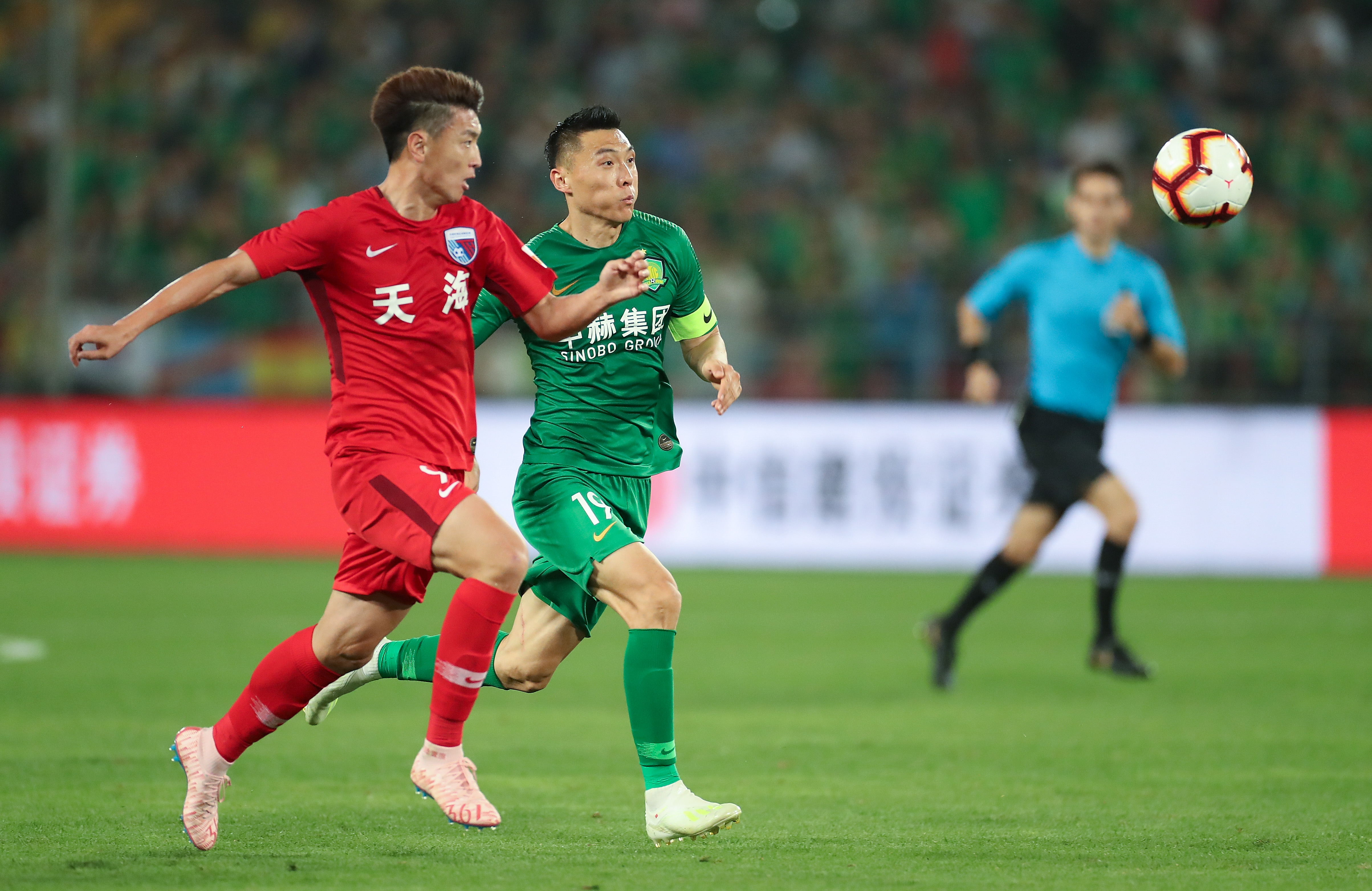 英超：利物浦4-0大胜埃弗顿（英超：利物浦4球零封埃弗顿）