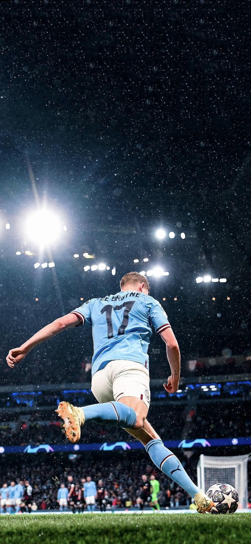 从“水土不服”到中场中坚，斯洛特冒险启用维尔茨收获显著成效（从短暂水土不服到中场定海神针，斯洛特大胆启用维尔茨收获显著回报）