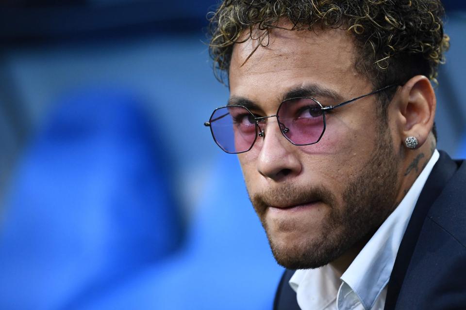 弗兰克：范德芬进球前我心想他要去哪，在场边喊让他快传球（弗兰克：范德芬进球前我还在想他往哪儿跑，场边不停催他赶紧传球）