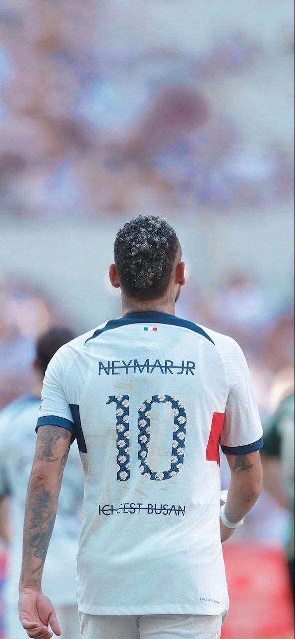 巴萨官方：12月10日对阵法兰克福的欧冠比赛将回归诺坎普举行（巴萨官宣：12月10日欧冠对阵法兰克福的比赛将在诺坎普进行）